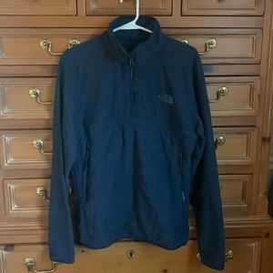 Mens Small North Face 1/4 zip Fleece - Like New condition